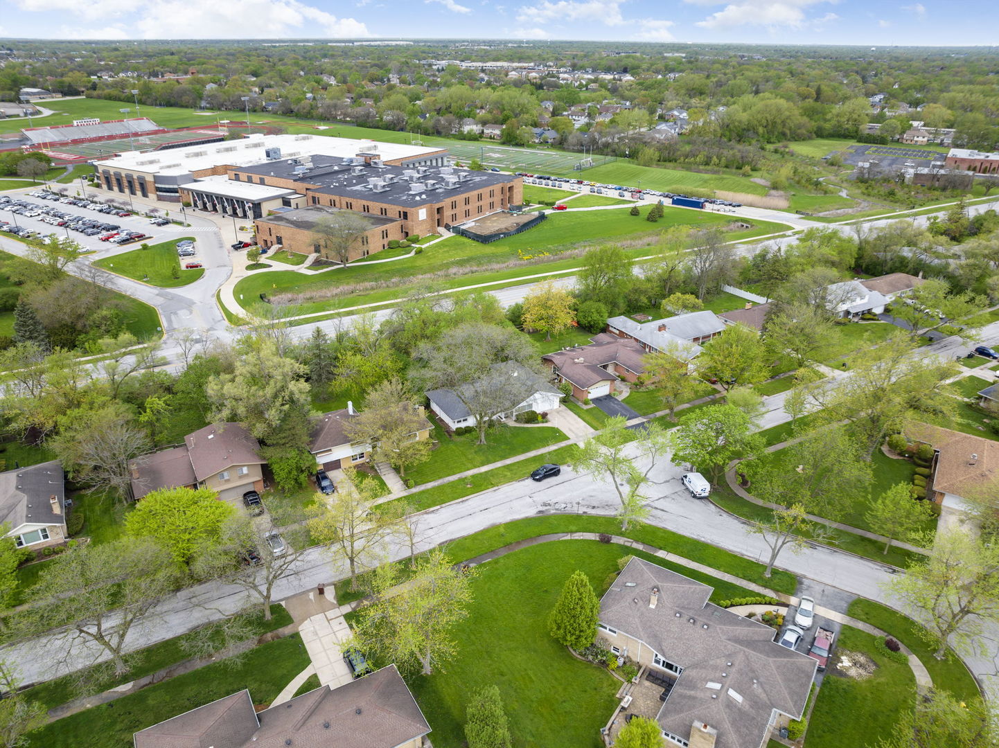 824 Braemar Road Flossmoor, IL 60422 - Photo 25 of 29 an aerial view of a residential houses with outdoor space