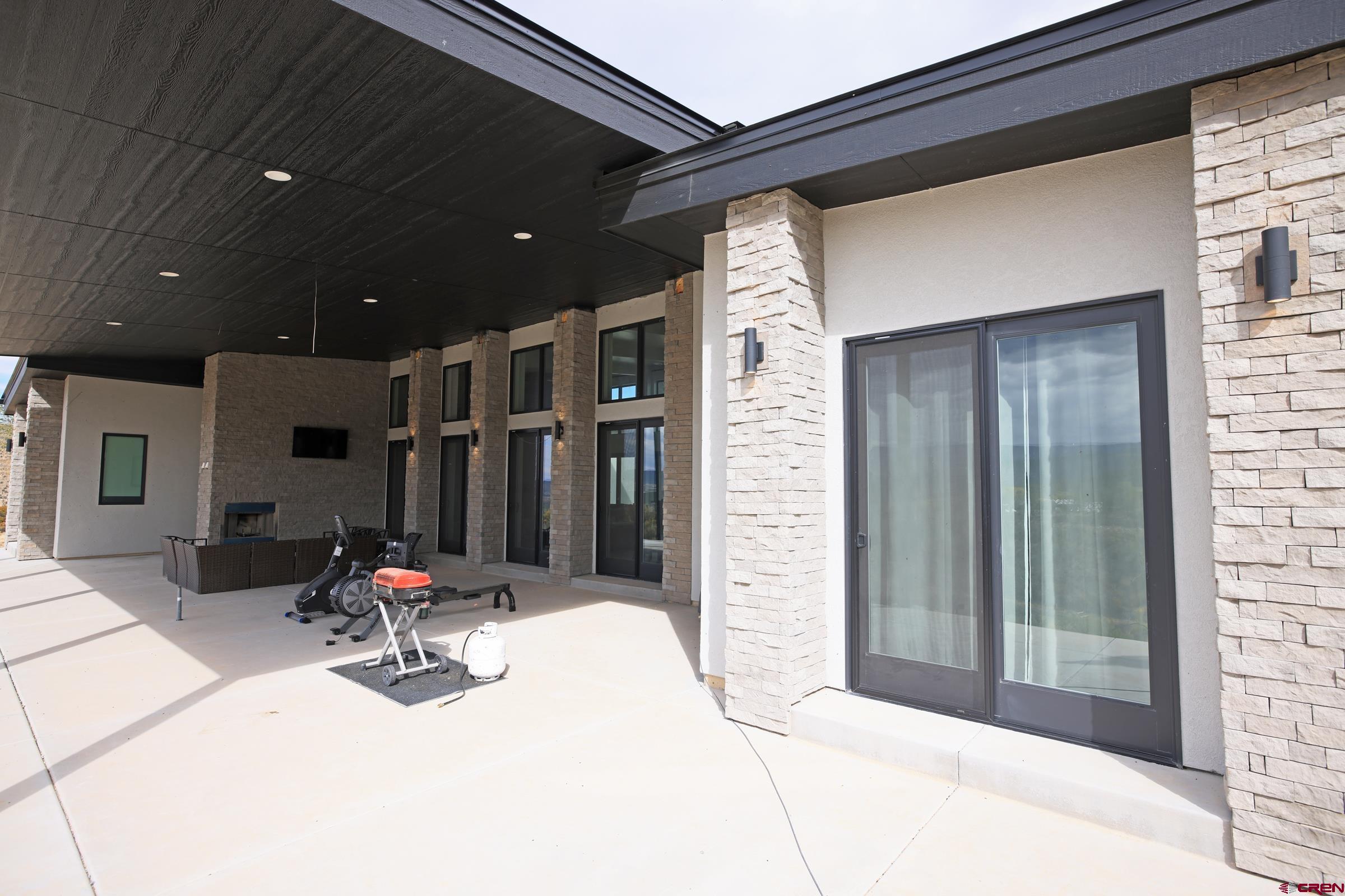 12471 54 7/10 Road Molina, CO 81646 - Photo 29 of 35 a view of a gallery with table and chairs