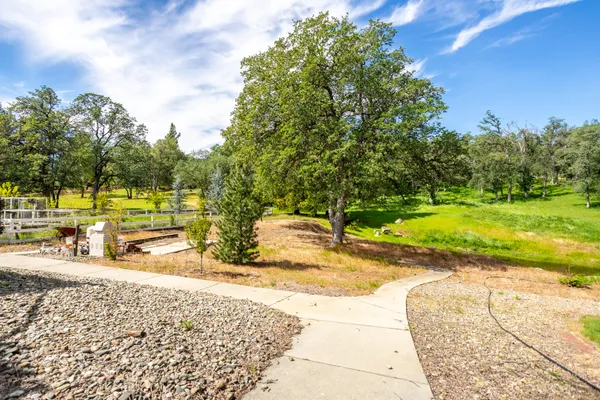 $1,190,000 | 8826 Heritage Court, Redding, CA 96001