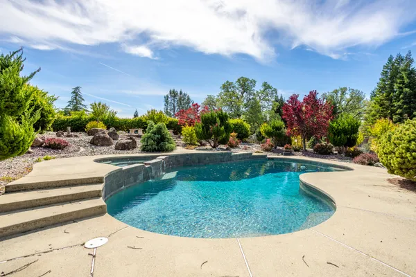 $1,190,000 | 8826 Heritage Court, Redding, CA 96001