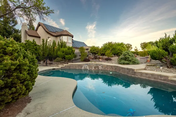 $1,190,000 | 8826 Heritage Court, Redding, CA 96001