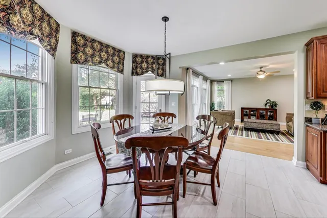 $1,200,000 | 1518 North Patton Avenue, Arlington Heights, IL 60004