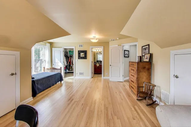 $1,200,000 | 1518 North Patton Avenue, Arlington Heights, IL 60004