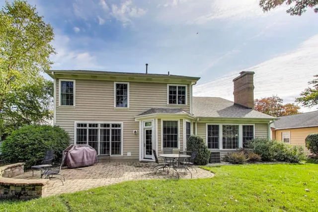 $1,200,000 | 1518 North Patton Avenue, Arlington Heights, IL 60004