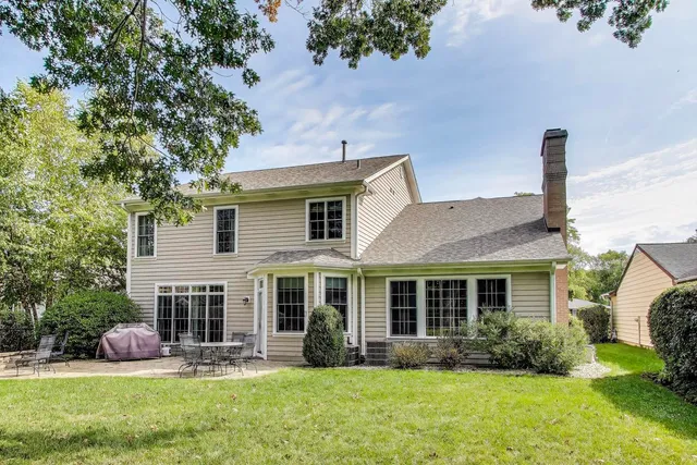 $1,200,000 | 1518 North Patton Avenue, Arlington Heights, IL 60004