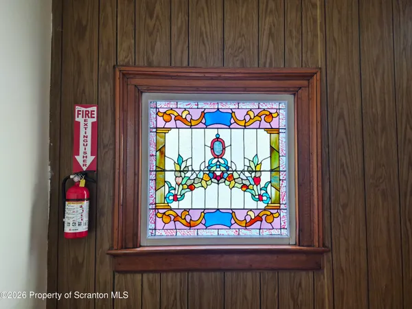 $1,400 | 109 Salem Avenue, Unit 2, Carbondale, PA 18407