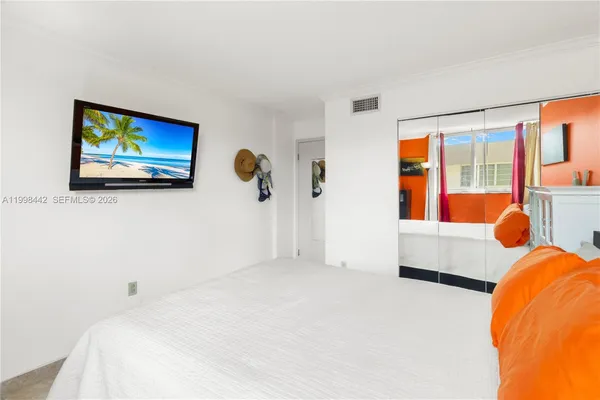 $279,900 | Fountainebleau, Miami, FL 33172