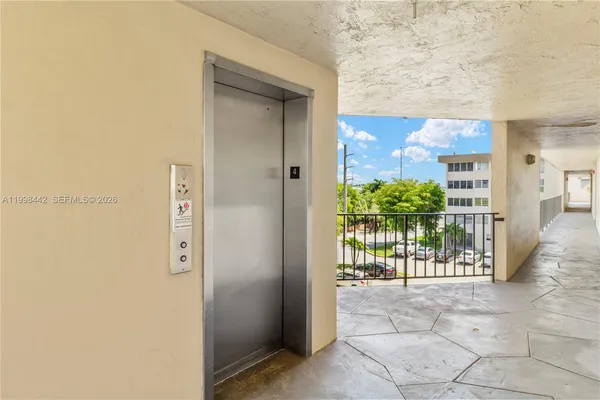 $279,900 | Fountainebleau, Miami, FL 33172