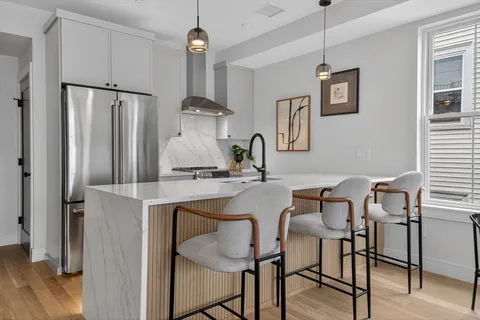 $919,000 | 54 Dorset Street, Unit 6, Boston, MA 02125