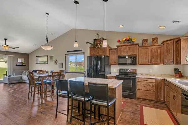 $335,000 | 153 Glenview Loop, St. Cloud, MN 56303