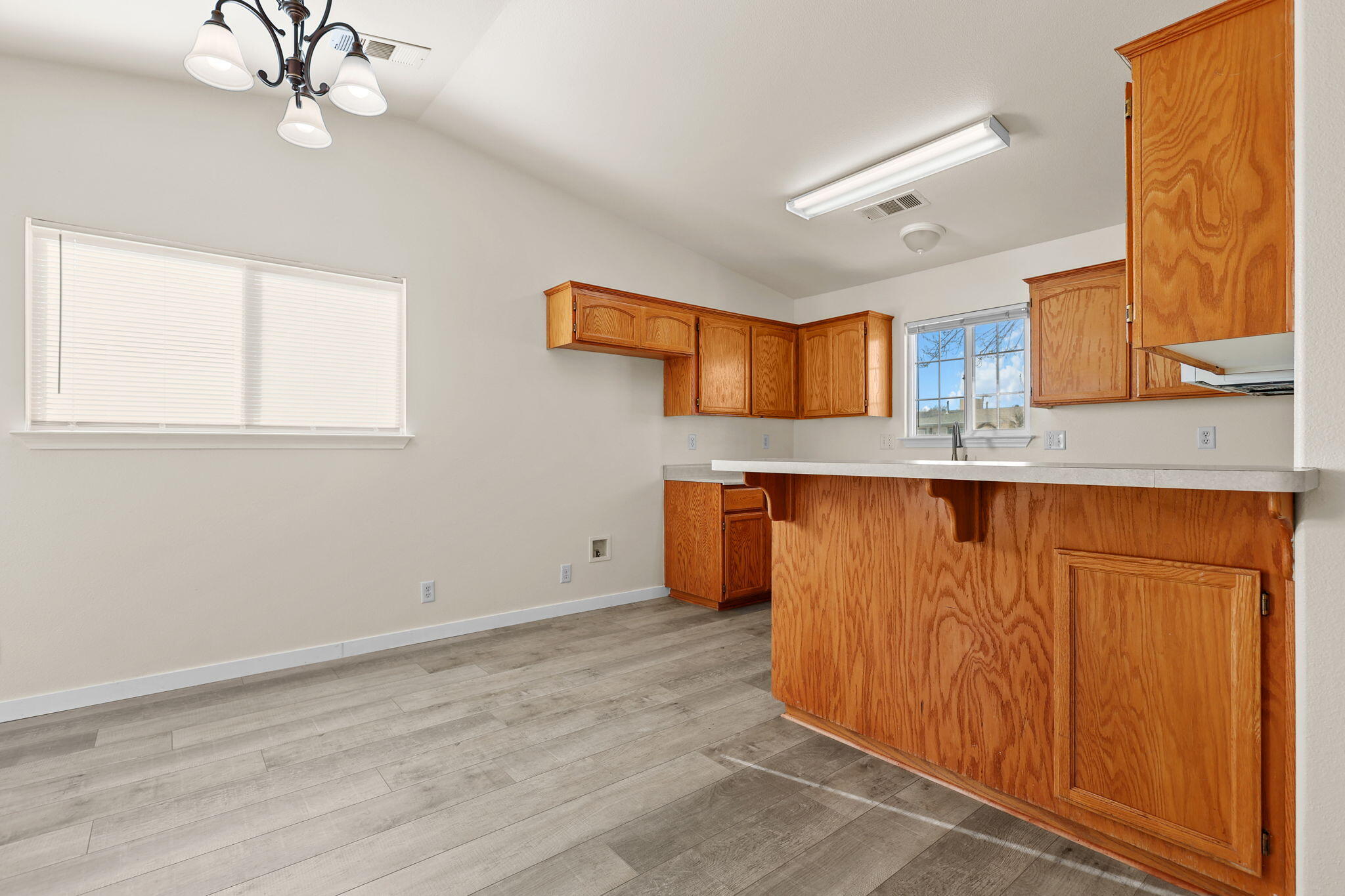 105 Kimick Way Red Bluff, CA 96080 - Photo 5 of 25 105 Kimick Way