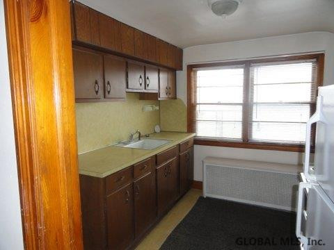 718 Curry Road Rotterdam, NY 12306 - Photo 16 of 17 Photo 16