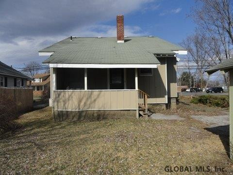 718 Curry Road Rotterdam, NY 12306 - Photo 2 of 17 Photo 2