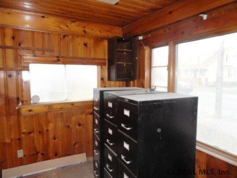 718 Curry Road Rotterdam, NY 12306 - Photo 10 of 17 Photo 10