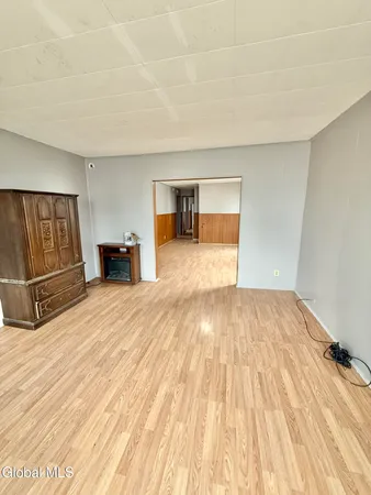 $1,450 | 1738 Van Vranken Avenue, Unit 1, Schenectady, NY 12308