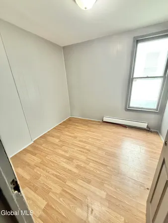 $1,450 | 1738 Van Vranken Avenue, Unit 1, Schenectady, NY 12308