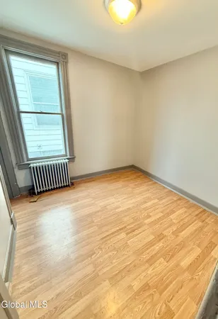 $1,450 | 1738 Van Vranken Avenue, Unit 1, Schenectady, NY 12308