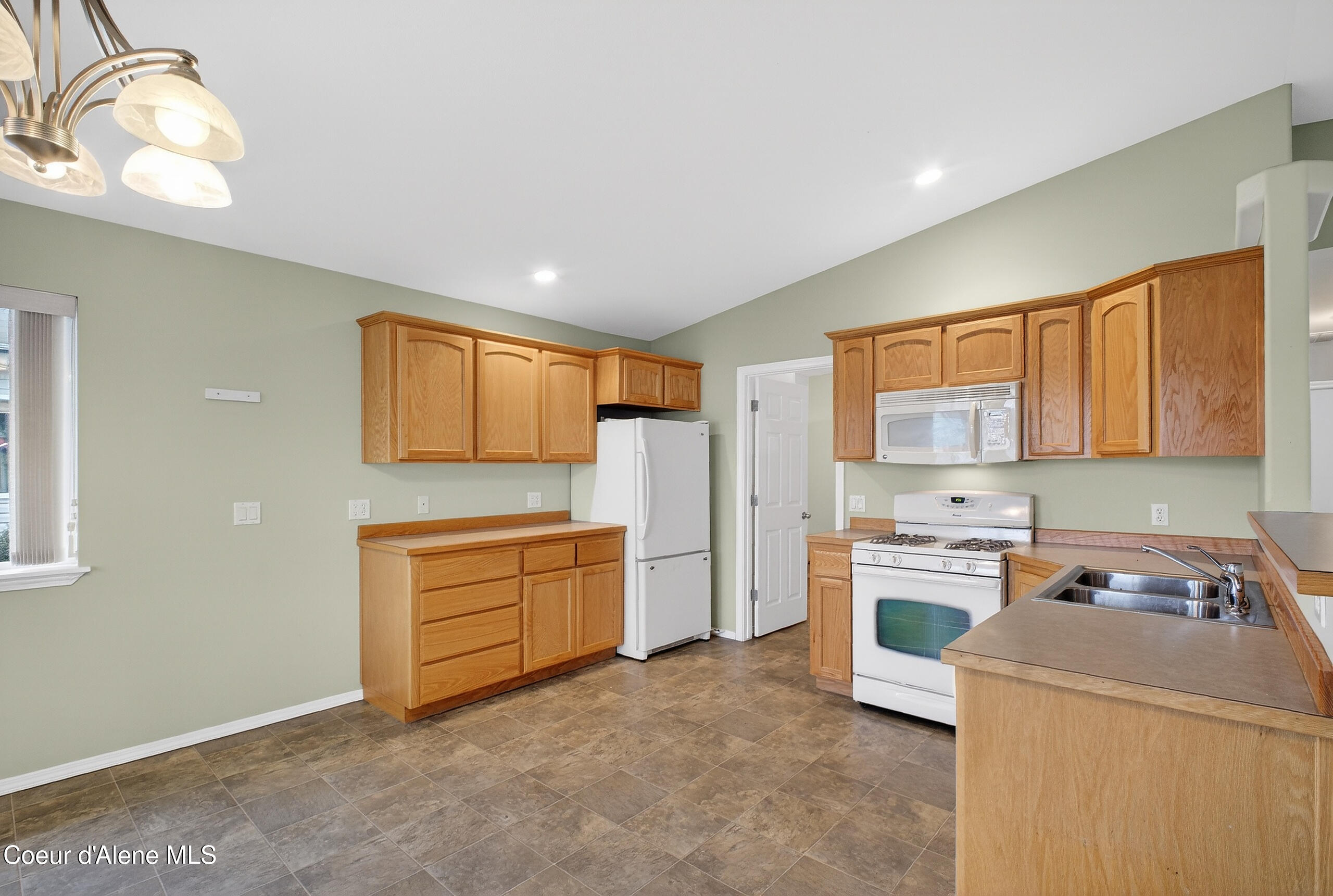 13596 North Kings Canyon Road Rathdrum, ID 83858 - Photo 11 of 31 DSC01102