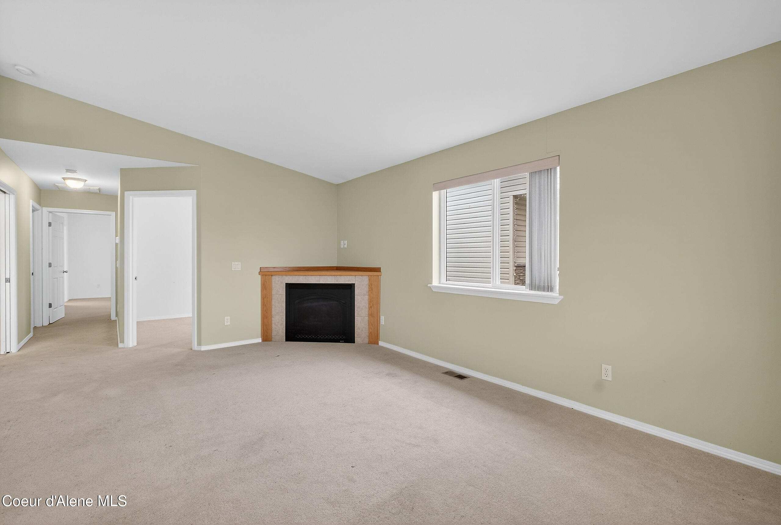 13596 North Kings Canyon Road Rathdrum, ID 83858 - Photo 6 of 31 Living