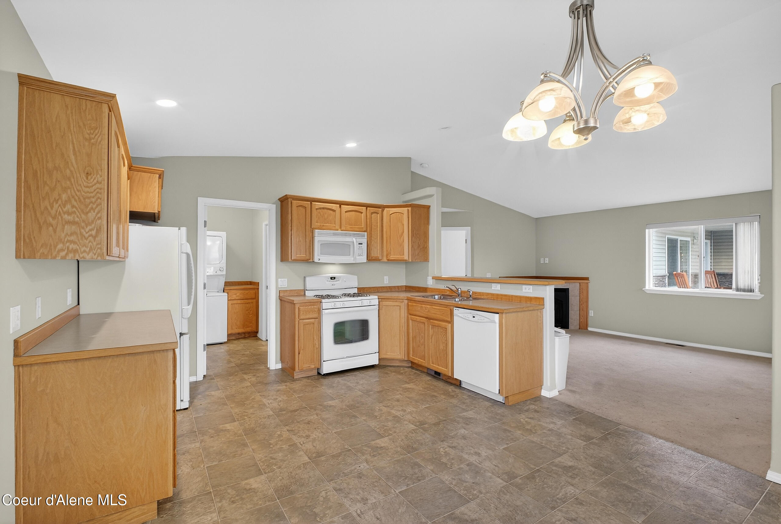 13596 North Kings Canyon Road Rathdrum, ID 83858 - Photo 10 of 31 Kitchen