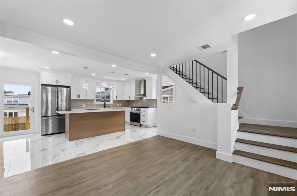 8 Annette Terrace Lodi, NJ 07644 - Photo 2 of 20