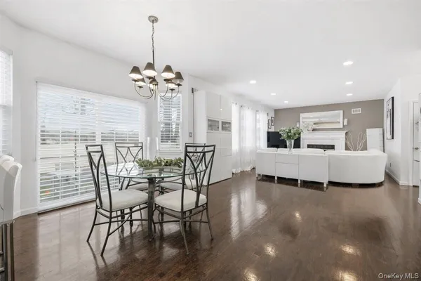 $1,125,000 | 24 Ridge Court, Hauppauge, NY 11788