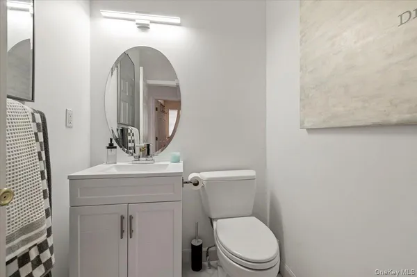 $1,125,000 | 24 Ridge Court, Hauppauge, NY 11788