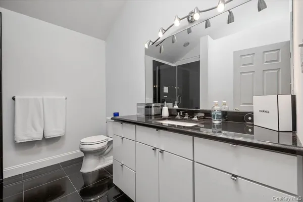 $1,125,000 | 24 Ridge Court, Hauppauge, NY 11788