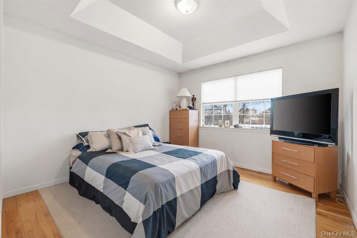 24 Ridge Court Hauppauge, NY 11788 - Photo 31 of 36