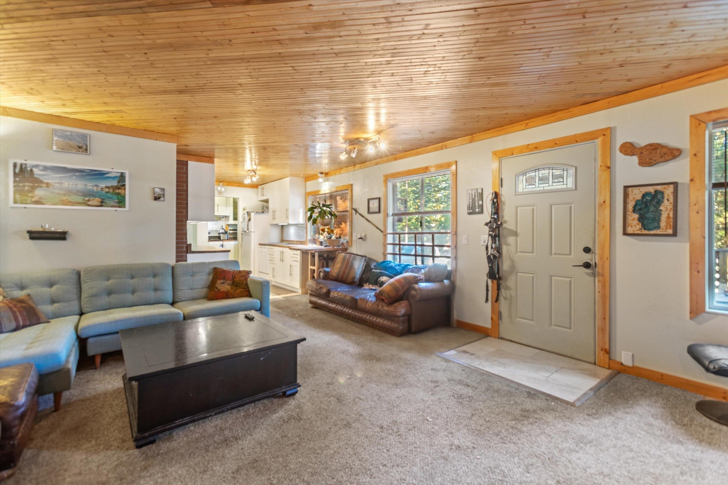 4115 North Lake Boulevard Carnelian Bay, CA 96140 - Photo 11 of 28 a living room with furniture