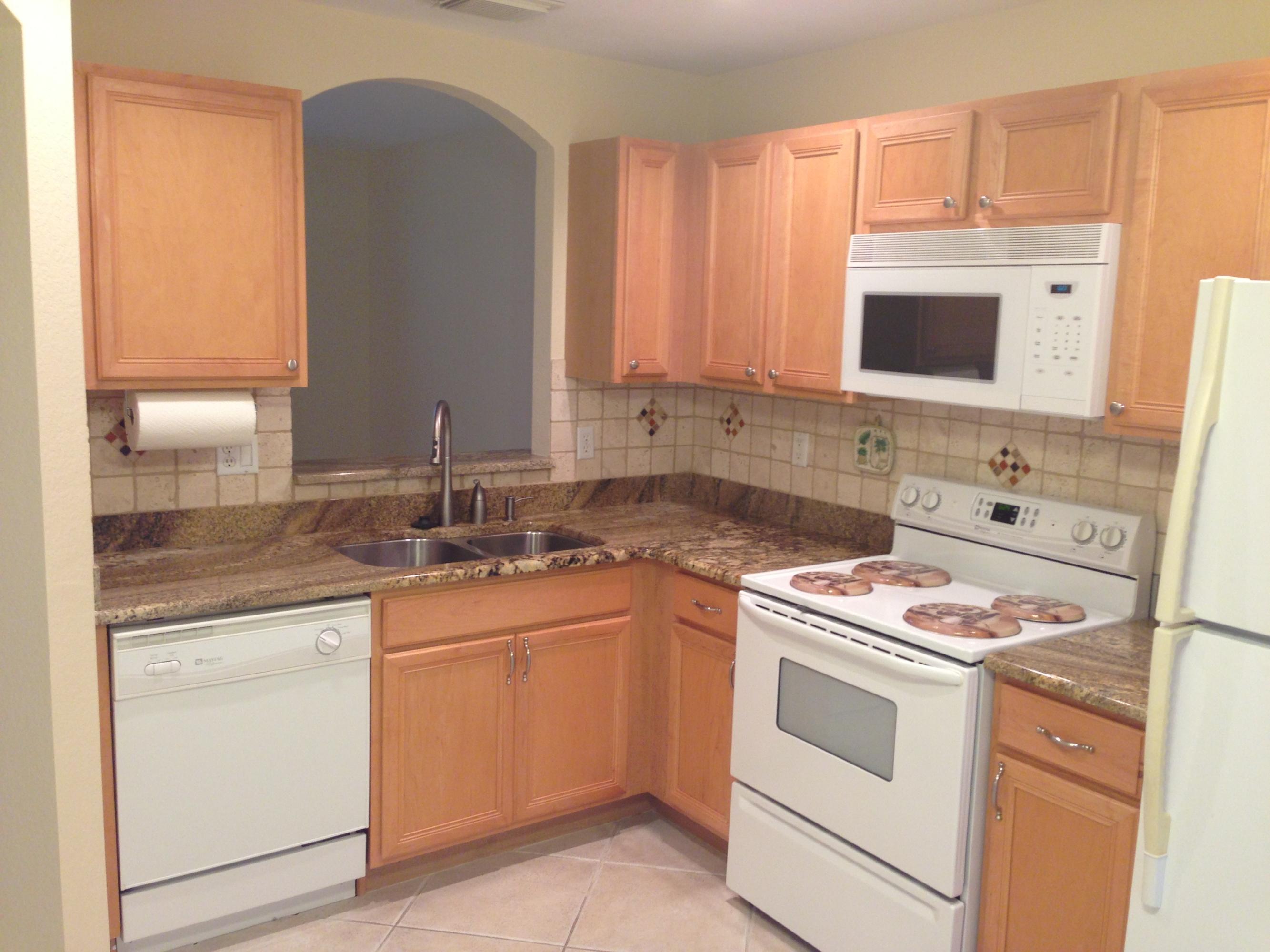 6505 Sandy Bank Terrace Riviera Beach, FL 33407 - Photo 6 of 14 IMG_2888
