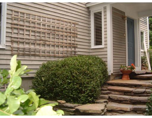 494 Station Road Amherst, MA 01002 - Photo 2 of 27