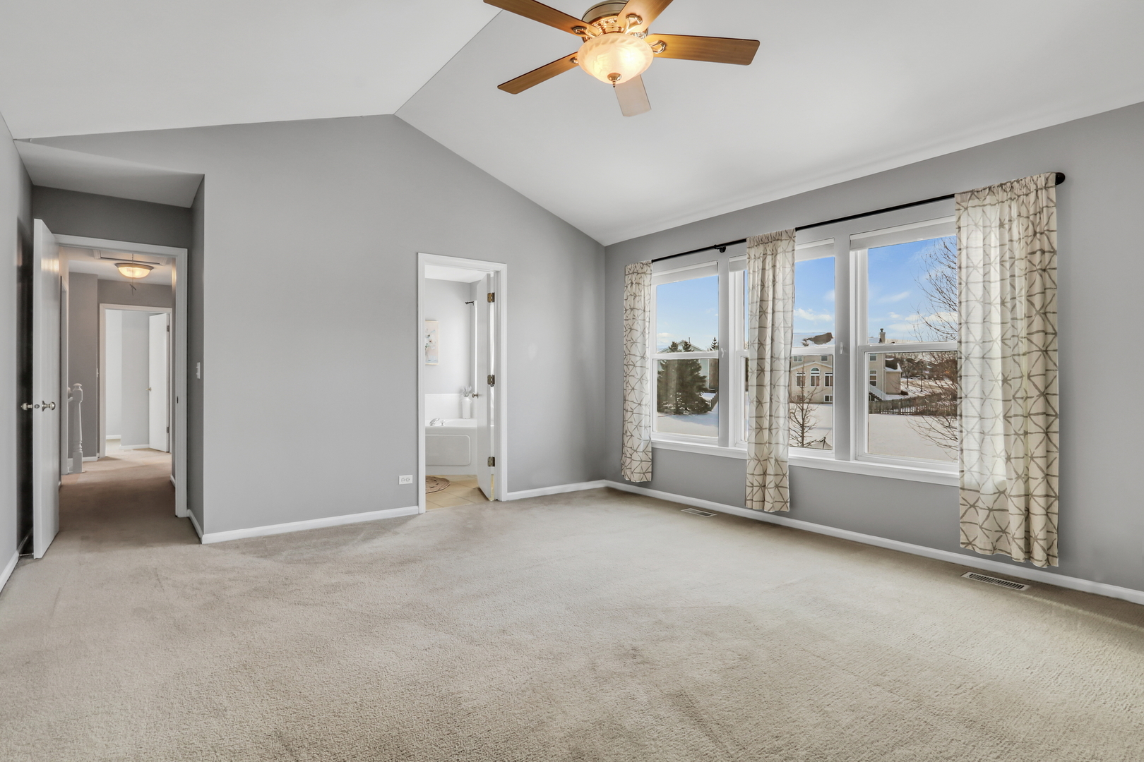 90 Inverness Court Round Lake, IL 60073 - Photo 25 of 44