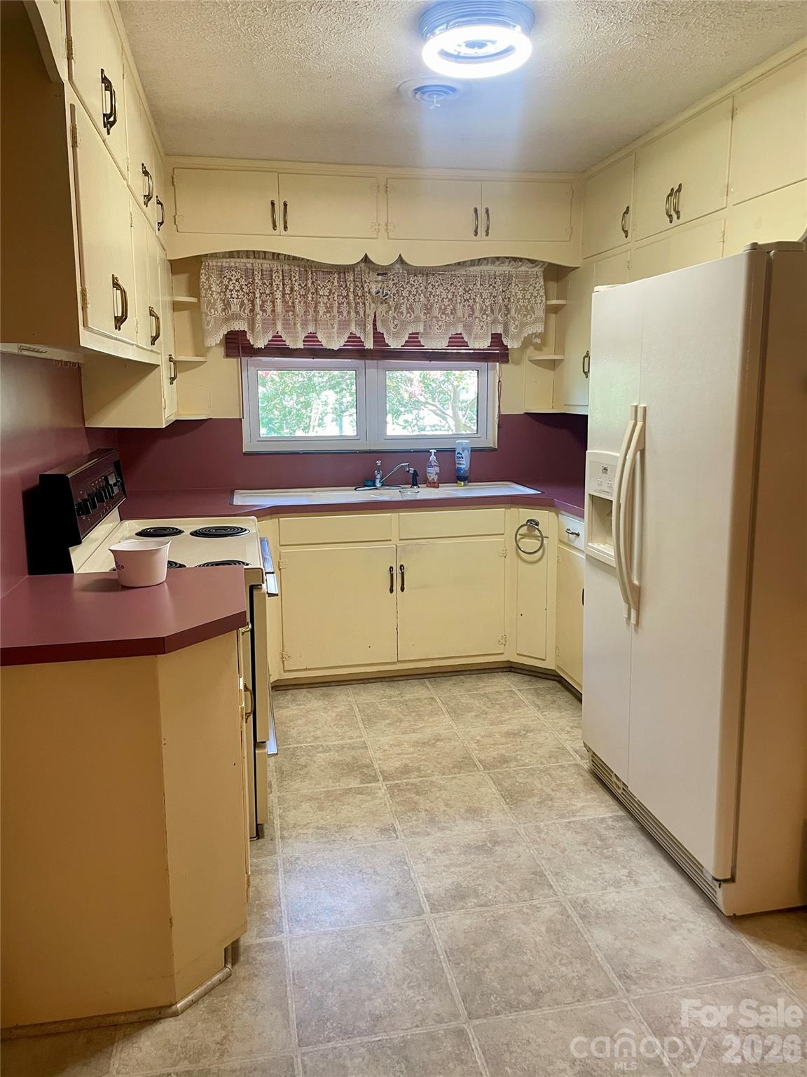 1099 Amherst Road Morganton, NC 28655 - Photo 14 of 27