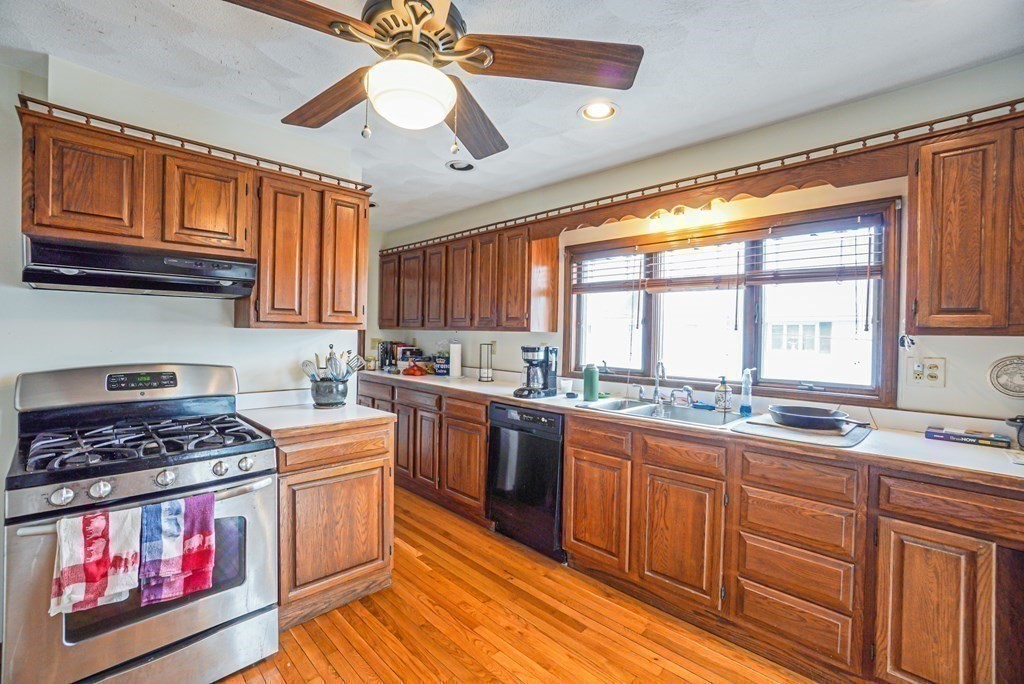 90 Windsor Road Medford, MA 02155 - Photo 9 of 23 Gallery Image 9