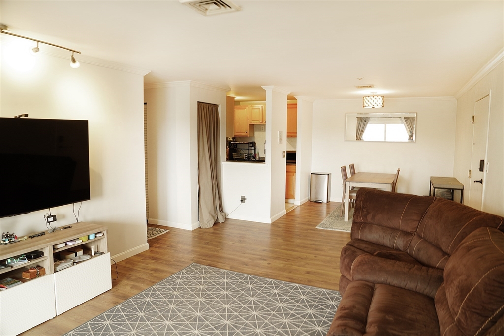 15 Bower Road, Unit F9 Quincy, MA 02169 - Photo 4 of 17