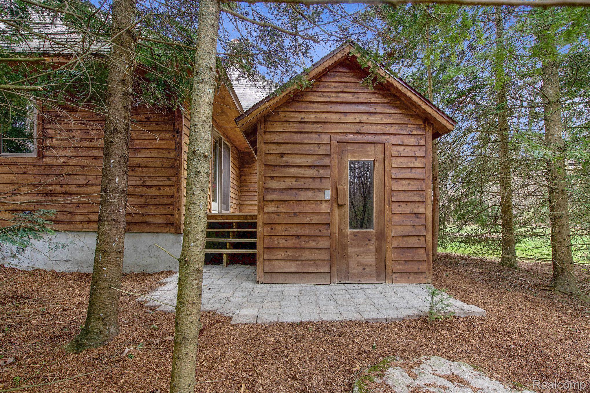 9133 Coldwater Road Flushing, MI 48433 - Photo 47 of 59 Gallery Image 47