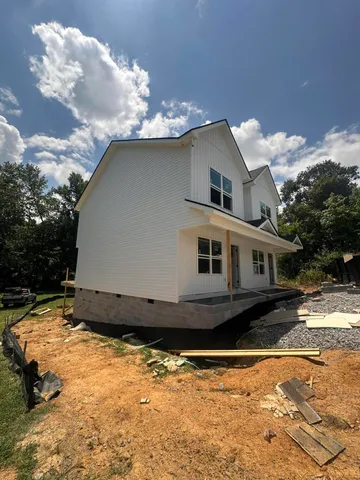 $1,400 | 38 East Avenue Avenue, Rossville, GA 30741