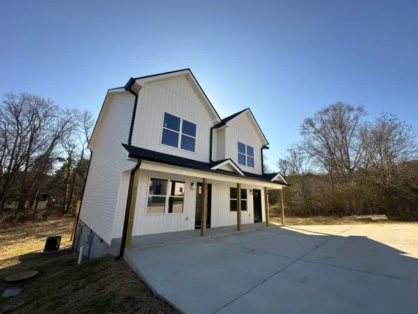 $1,300 | 42 East Avenue Avenue, Rossville, GA 30741