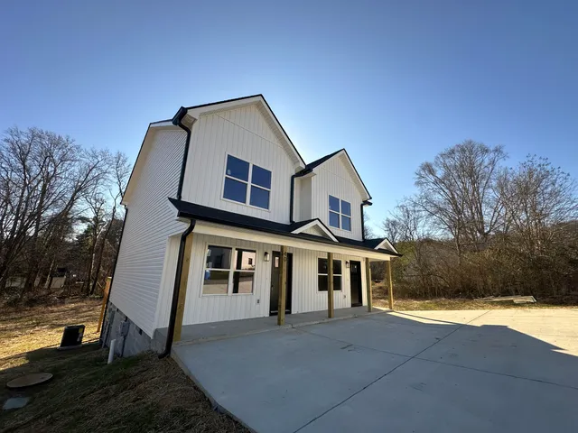 $1,300 | 40 East Avenue, Rossville, GA 30741