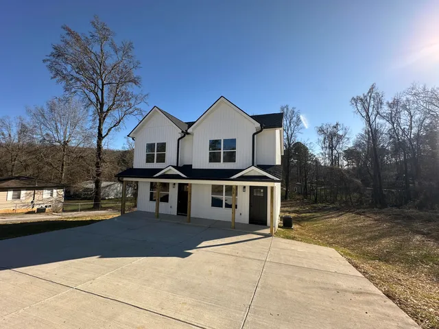 $1,300 | 40 East Avenue, Rossville, GA 30741