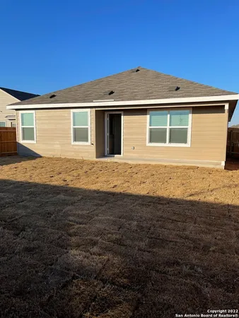 $1,895 | 10538 Borlaug Street, Converse, TX 78109