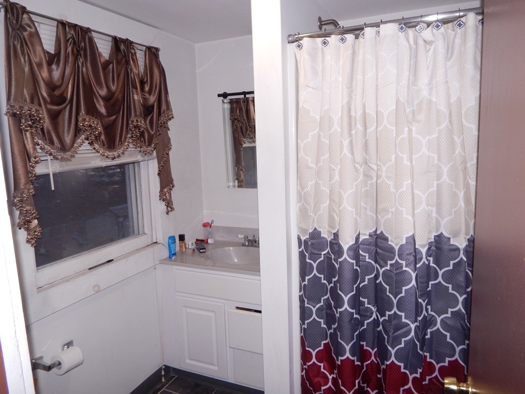 215 Anthony Street Fall River, MA 02721 - Photo 14 of 17 Gallery Image 14