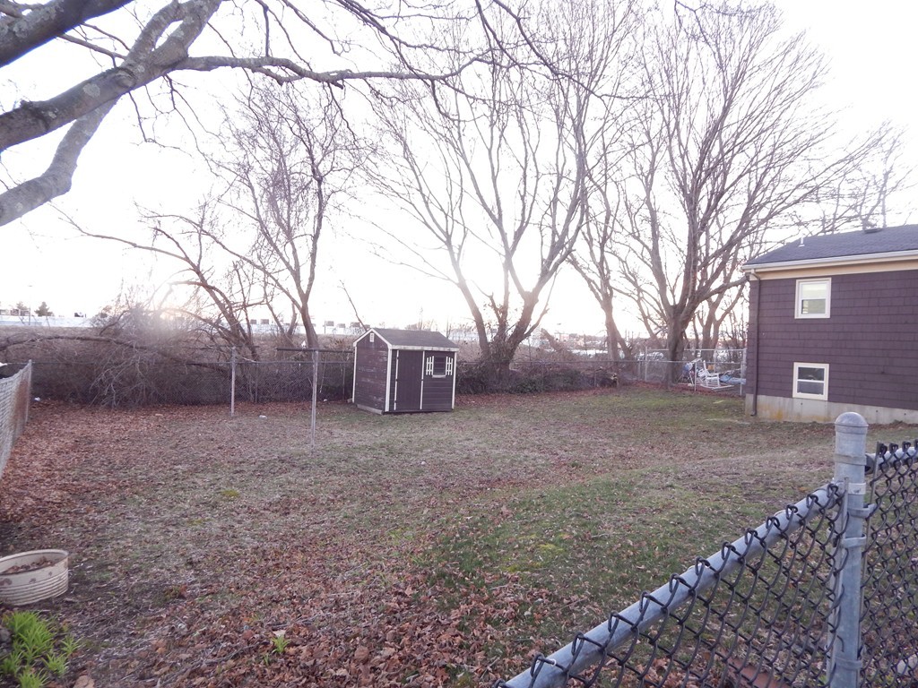 215 Anthony Street Fall River, MA 02721 - Photo 4 of 17 Gallery Image 4