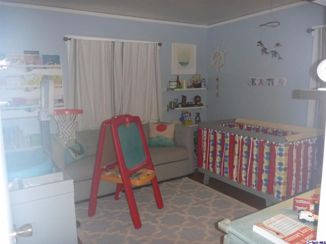563 East Woodbury Road Altadena, CA 91001 - Photo 9 of 27 Additional Photo