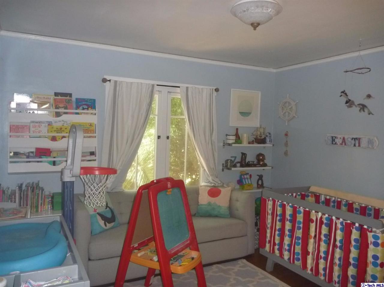563 East Woodbury Road Altadena, CA 91001 - Photo 10 of 27 Additional Photo
