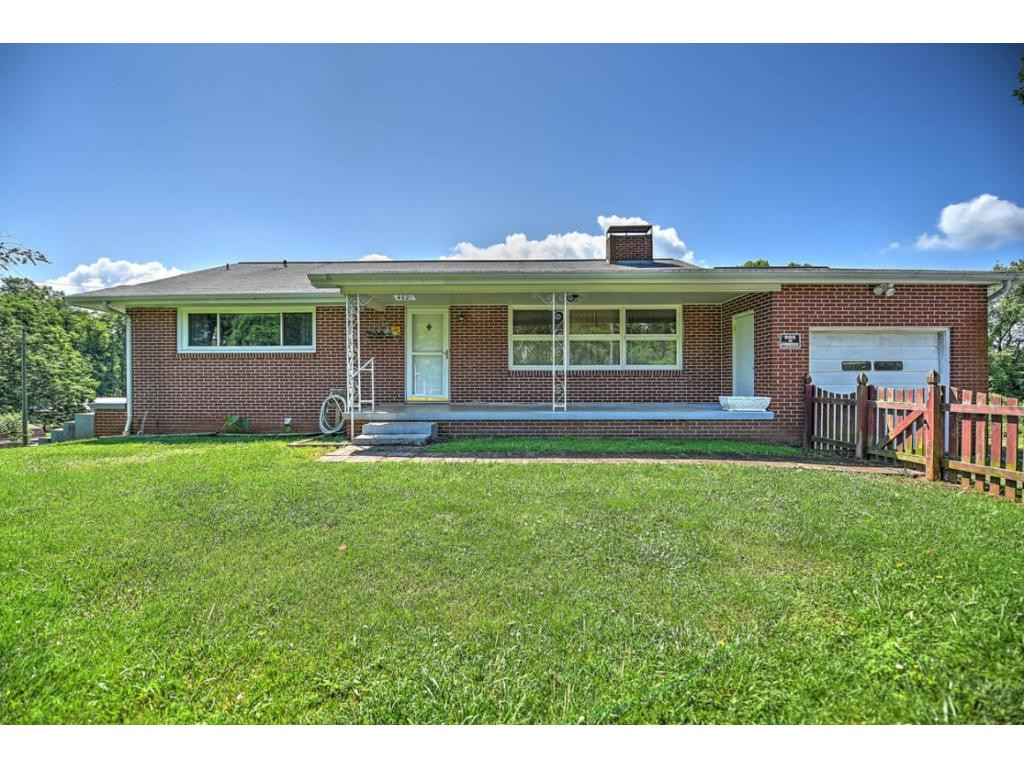 4621 Old Stage Road Kingsport, TN 37664 - Photo 1 of 34 Photo 1