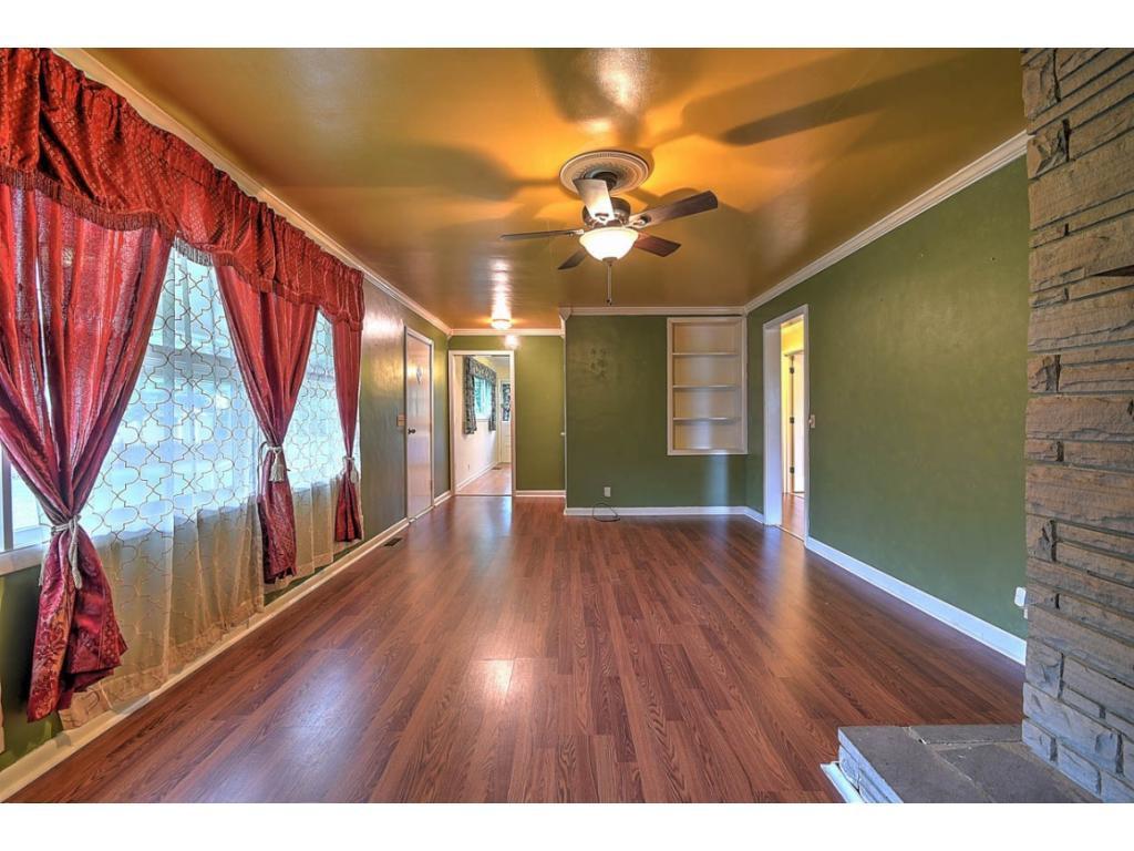 4621 Old Stage Road Kingsport, TN 37664 - Photo 4 of 34 Photo 4