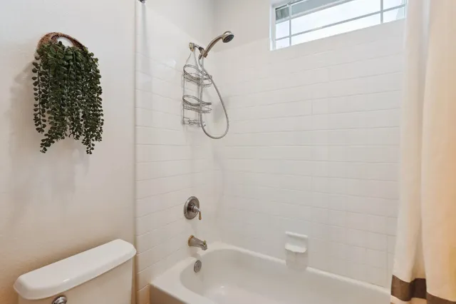 $670,000 | 9378 Brenton Court, Elk Grove, CA 95624