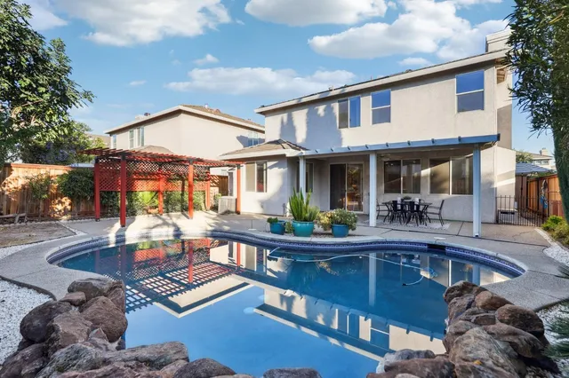 $670,000 | 9378 Brenton Court, Elk Grove, CA 95624